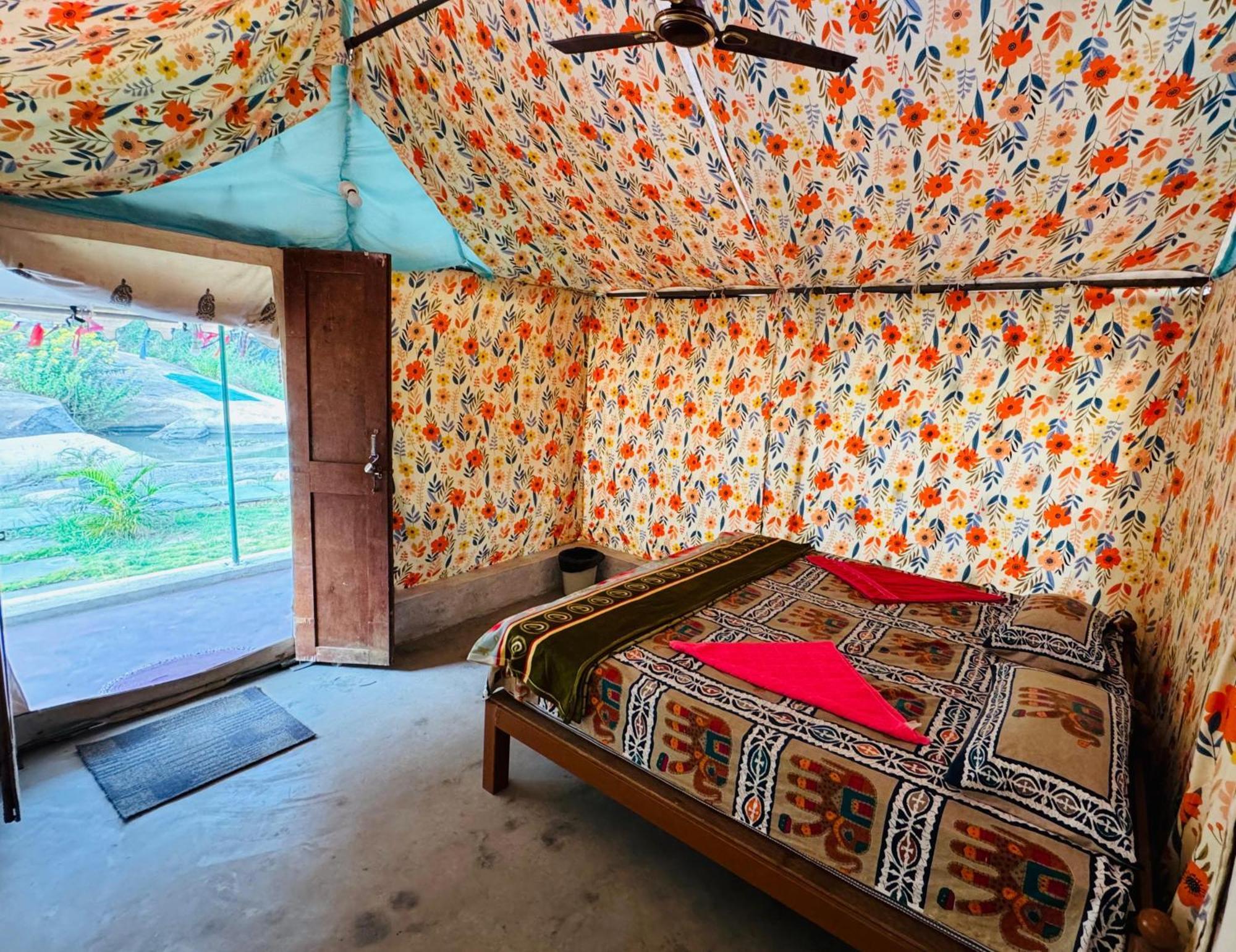 Murali Guesthouse ハンピ エクステリア 写真